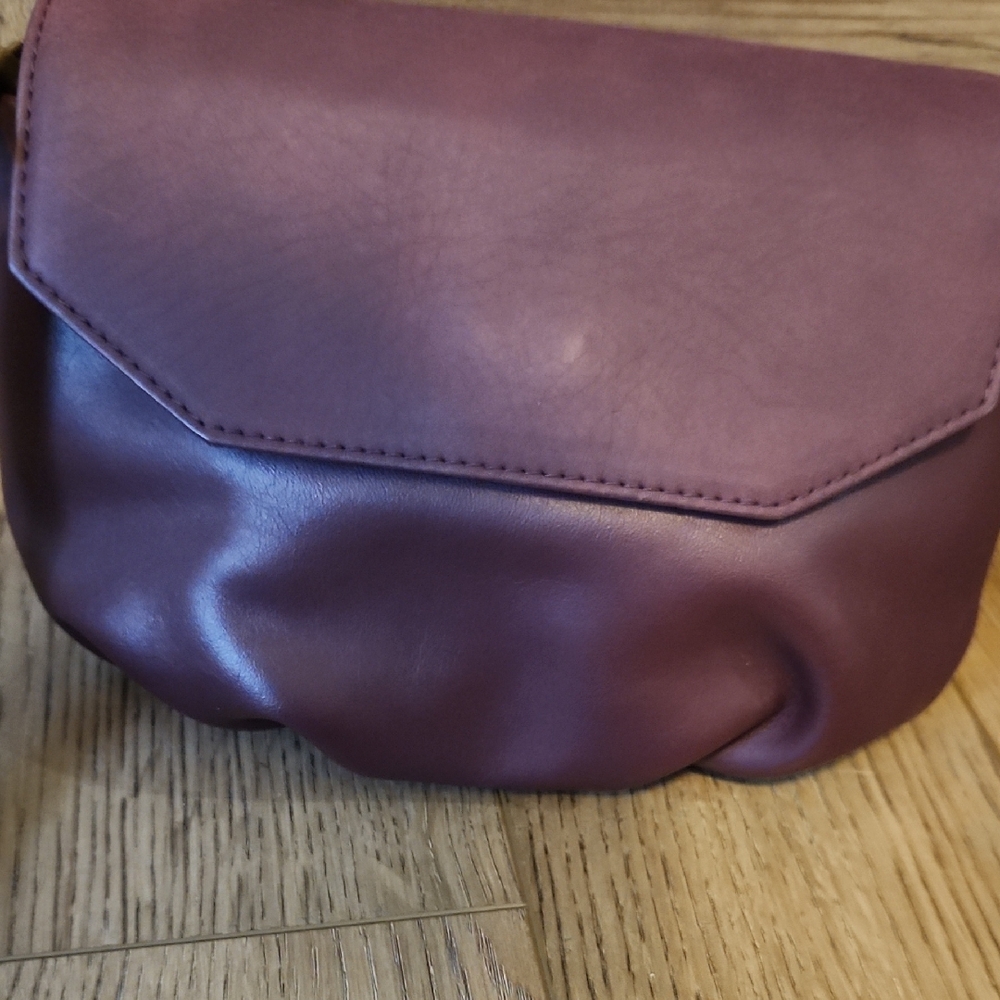 Universal Thread Purple Crossbody Bag with Adjustable Strap - Picture 2 of 10